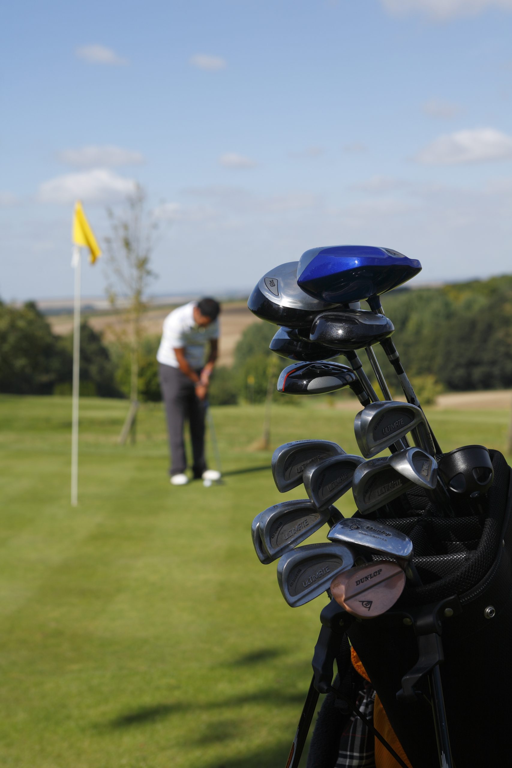 Golf_ReplaceTyingShoeLace